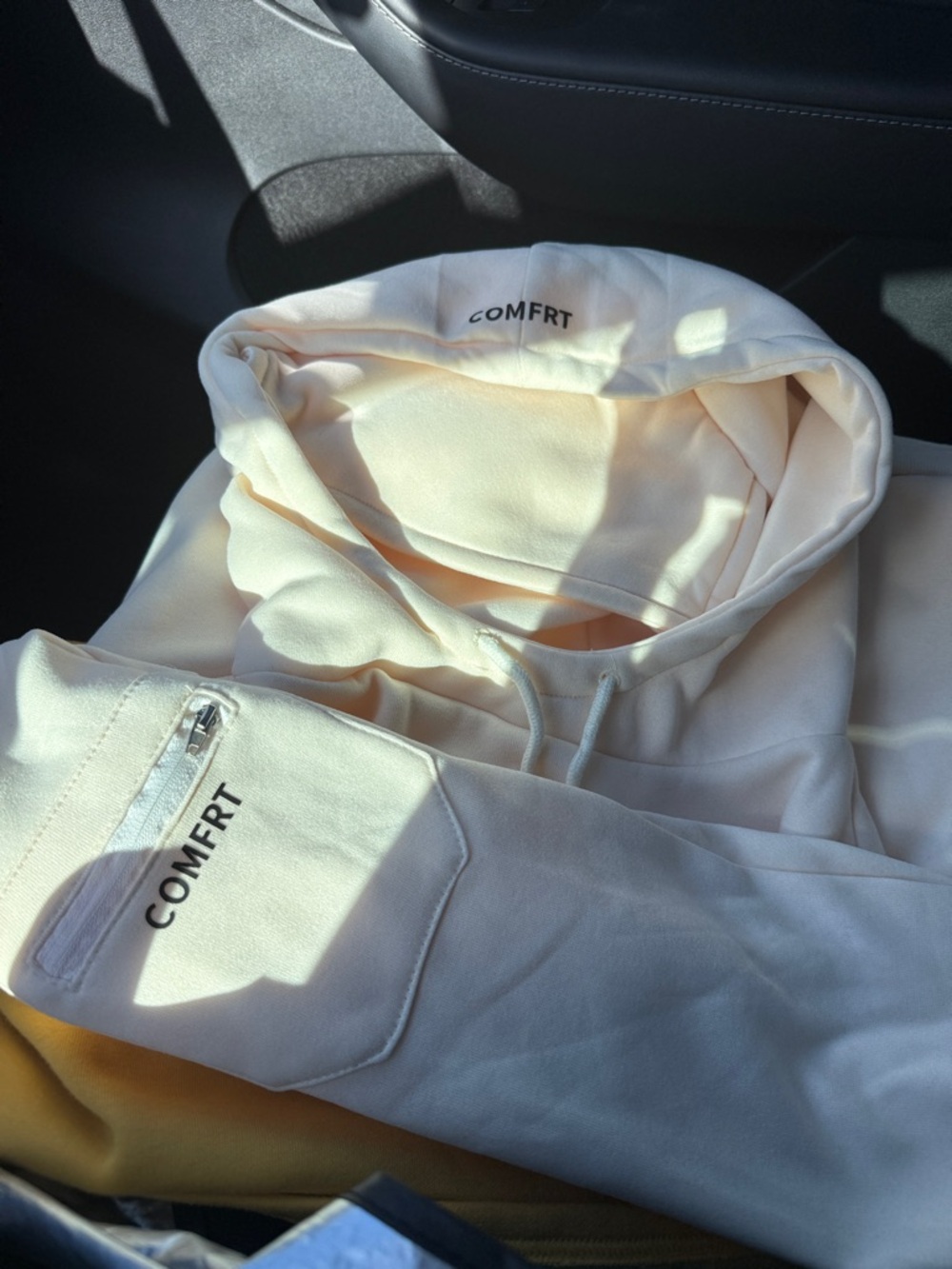 COMFRT Women's Cream Hoodie Sweater